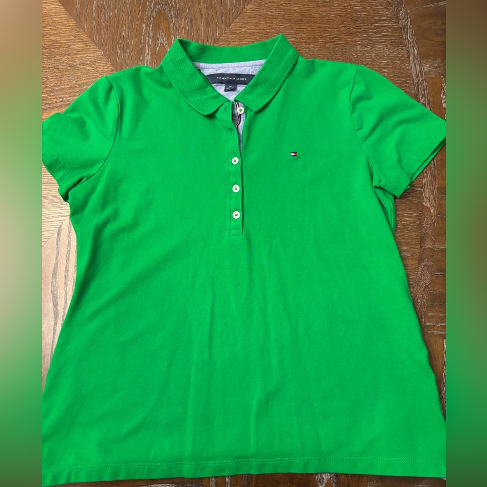 Tommy Hilfiger Women’s Vibrant Green Polo - Picture 1 of 2